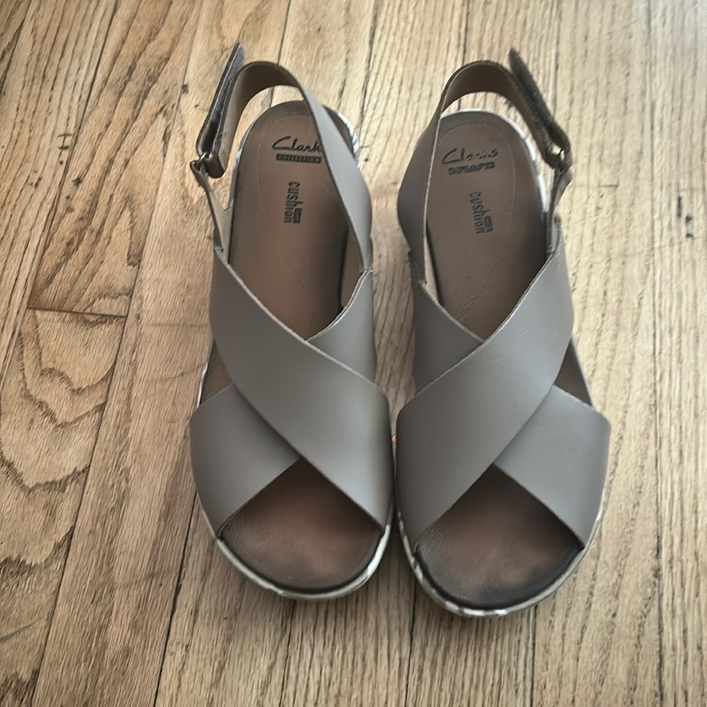 Clarks Neutral Wedges